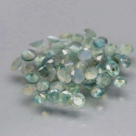 Extremely rare! 1.69ct color change Alexandrite set!