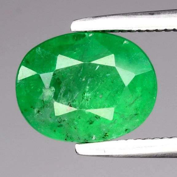 Whaaat? 1.74ct untreated Tsavorite Garnet, that's what!