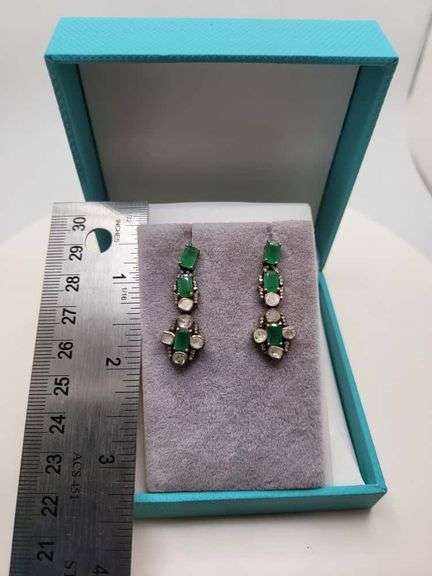 Extremely fine Victorian Emerald and diamonds earrings