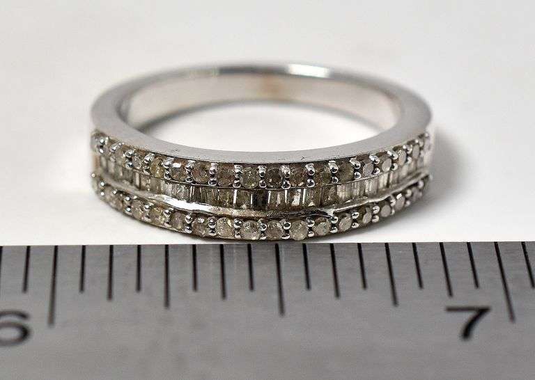 Diamond Ring in Sterling Silver