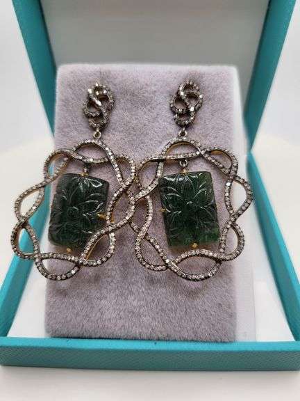 Very high quality hand made emerald and diamonds on silver earrings