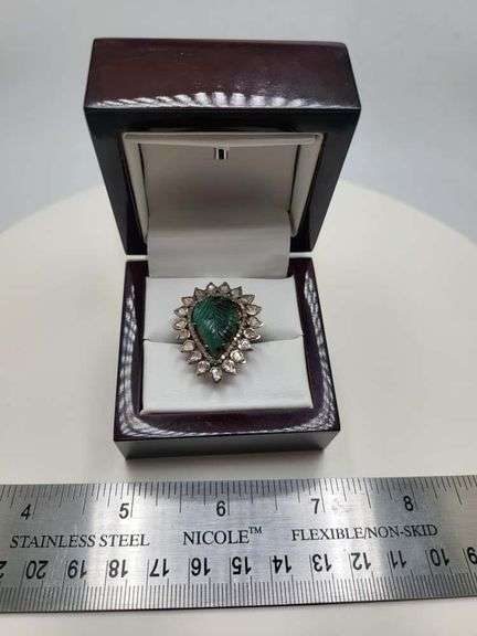 Extremely fine Victorian Emerald and diamonds ring