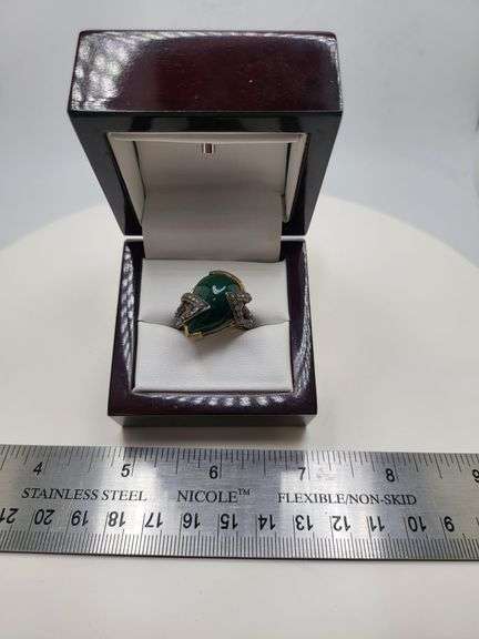 Extremely fine Victorian Emerald and diamonds ring