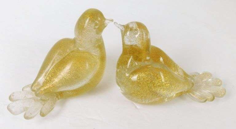 Vintage Pair of Murano Art Glass Doves