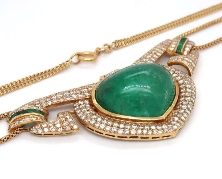 18kt Yellow gold emerald and diamond necklace