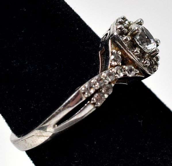 Cz Gemstone Ring in Sterling Silver