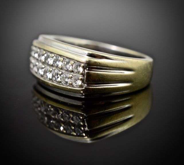 Sparkling Man's 14K White Gold Estate Diamond Ring