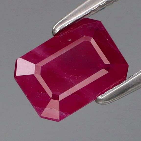 Amazing 1.07ct blood red Burmese Ruby -Heated only!