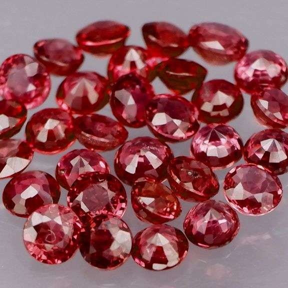 Untreated! Rare color! 3.26ct Imperial red Sapphire set!!!