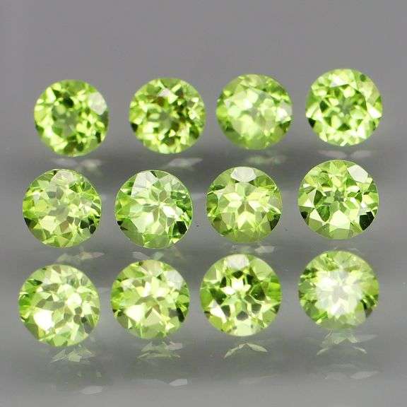 Round cut! Untreated! Matched! 4.63ct Peridot set!