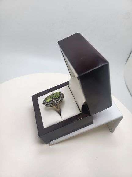 Extremely fine Victorian natural sapphire and diamonds ring on silver