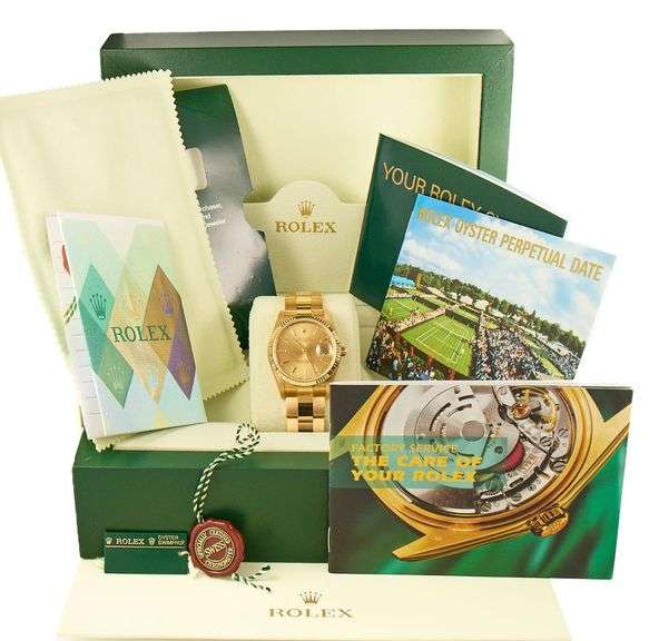 Rolex Date 15238, 34mm, Champagne Dial, 18K Yellow Gold Watch