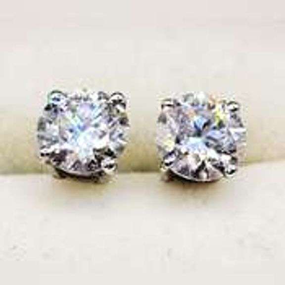 Sparkling 4 Ct Eye Clean Lab Simulated Diamond Earrings