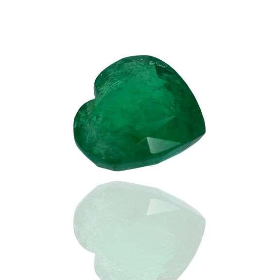 GIA Certified Heart Shape Brilliant Cut Loose Emerald