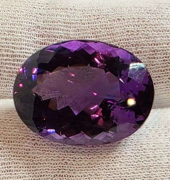 Halo flashing 24.55ct real unheated Bolivian Amethyst