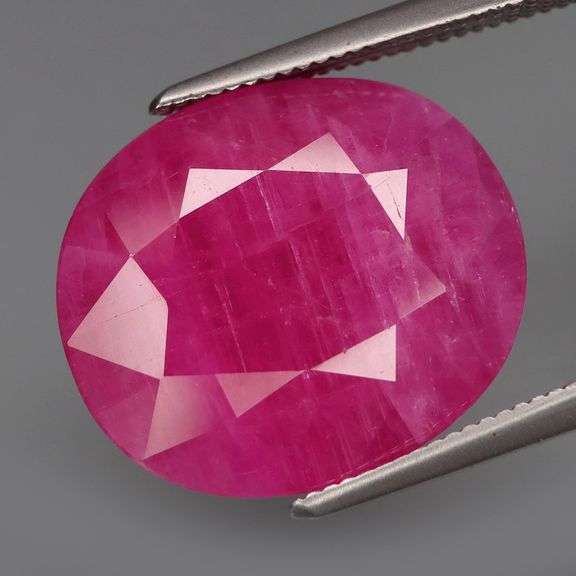 Giant 14.05ct collectors UNHEATED Ruby from Mozambique