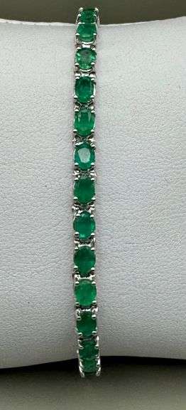 14K White Gold Oval Cut Emerald Tennis Bracelet