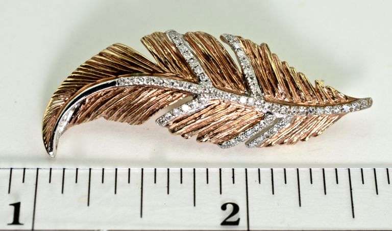 Beautifully Made 14K Rose Gold Leaf Brooch/Pendant