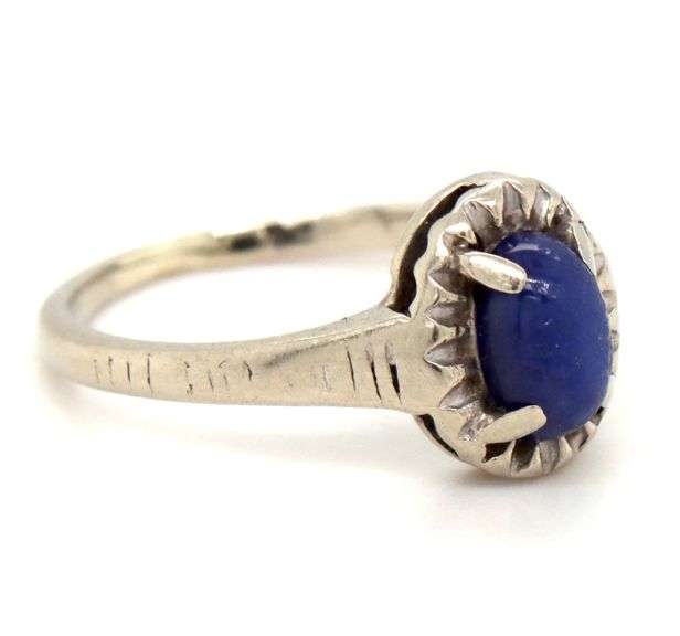 14kt White gold Linde star sapphire ring
