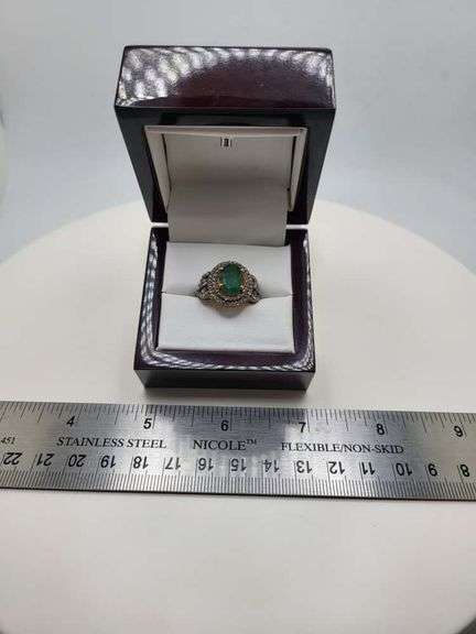 Extremely fine Victorian Emerald and diamonds ring