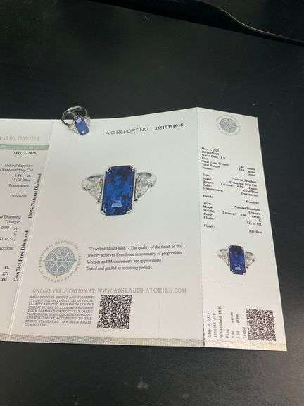 CERTIFIED BRAND NEW NATURAL BURMESE SAPPHIRE WITH DIAMOND RING
