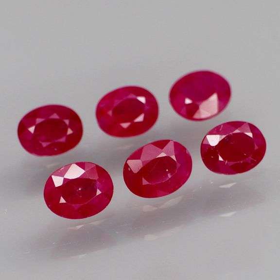Collectors 2.49ct PIGEONS BLOOD Burmese Ruby set!!!