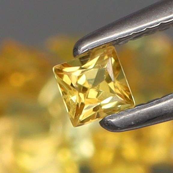 SUPERB!!! Heated only! 2.22ct VS canary yellow Sapphire set