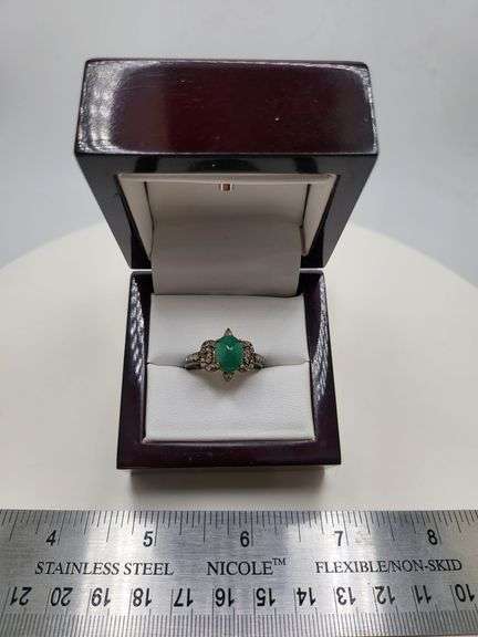 Extremely fine Victorian Emerald and diamonds ring