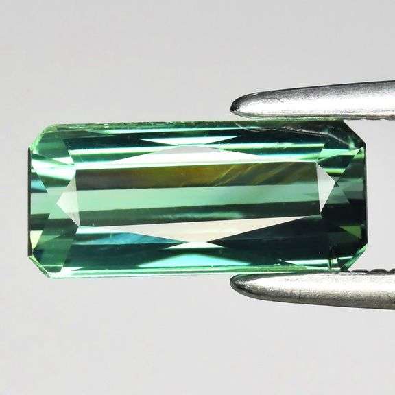 VS grade! Premium scissor cut! 1.05ct high fire Tourmaline!