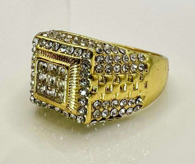 Men's 14 Kt  Yellow Gold Plate 6.85 Ct Lab Simulated Diamond Ring