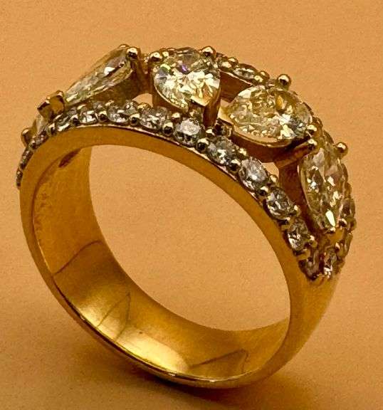 14K Yellow Gold Pear Cut Diamond Ring of 2.55 CTW