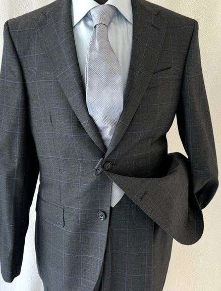 Handsome 2 Button Style Slim Fit Suit