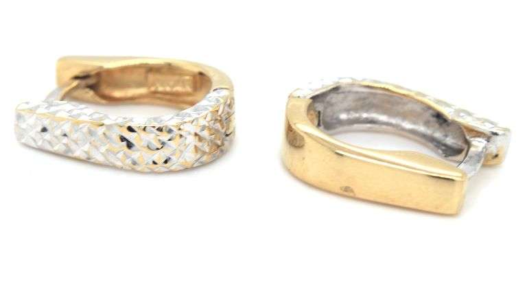 14kt two tone reversible oval hoop