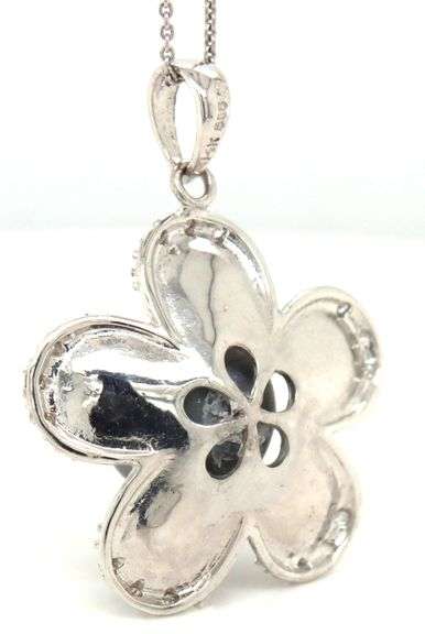14kt White gold 10x10.5 Tahitian pearl and diamond flower pendant on chain
