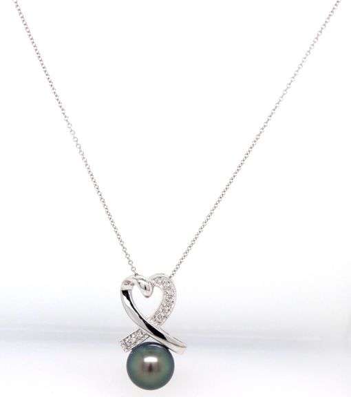 14kt White gold 10.5mm Peacock pearl and diamond pendant on chain