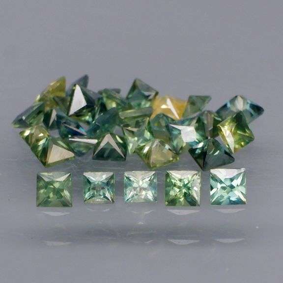 Breath taking! 3.64ct set of blue green Sapphires