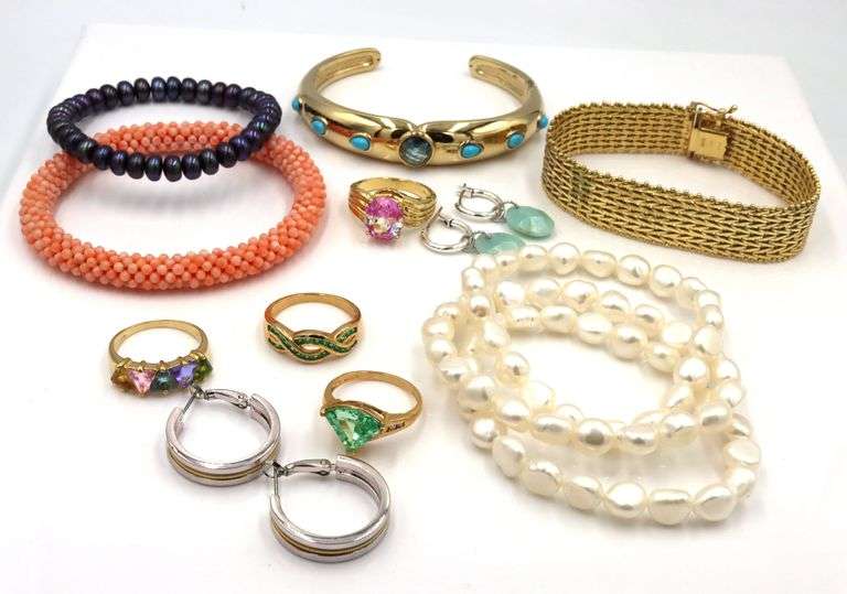 Group lot of Vintage 925 sterling silver mixed jewelry