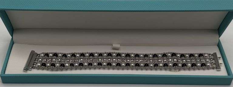 Elegant 14KT White Gold Pearl and Onyx Bracelet
