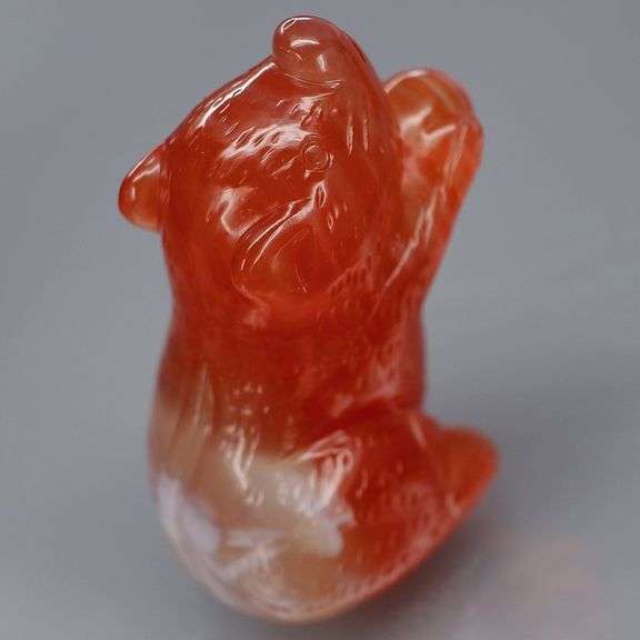 Adorable 67.28ct capybara Agate carving