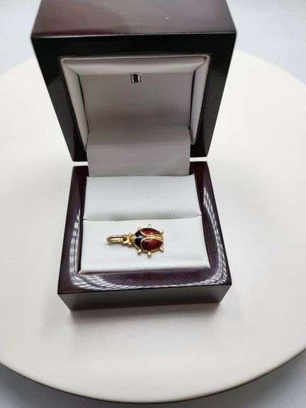 18k gold pendent, lady bug.