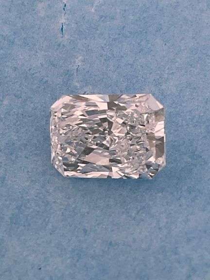 I.G.I CERTIFIED  2.01 CARAT LOOSE DIAMOND - RADIANT CUT