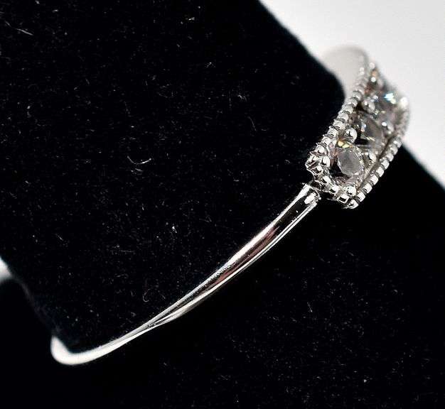 CZ Gemstone Ring in Sterling Silver