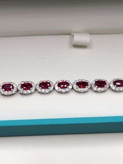 Extremely rare Oscare Friedman platinum 6.87 ctw GIA certfied 22 Burmese rubies and diamond bracelet