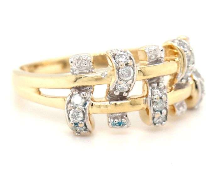 14kt Yellow gold basket wave diamond band