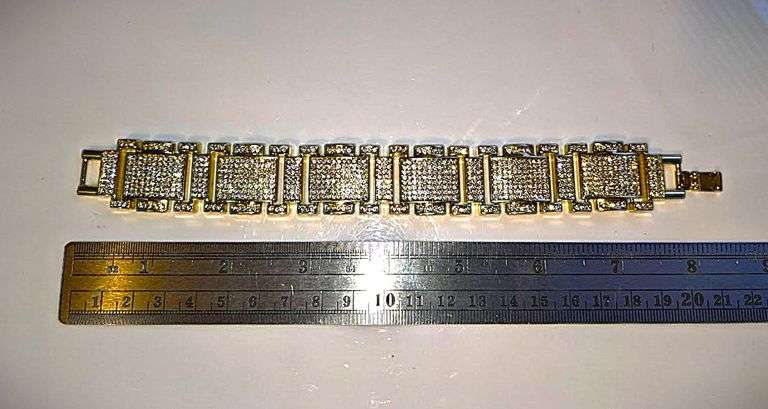 Gorgeous 75 Gram 14 Kt Yellow Gold Plate Simualted Diamond Link Bracelet