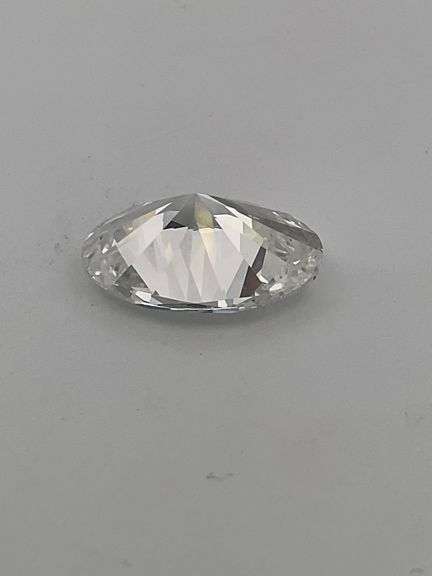 I.G.I CERTIFIED LOOSE DIAMOND 5.01 CARAT LAB GROWN OVAL CUT E-VS1