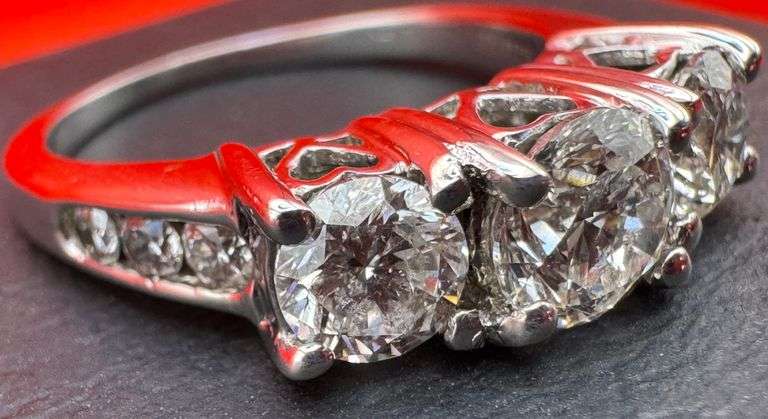 14K White Gold Three -Stone Diamond Ring of 1.50ct