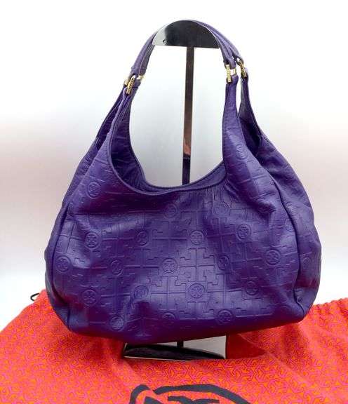 Tory Burch Embossed purse