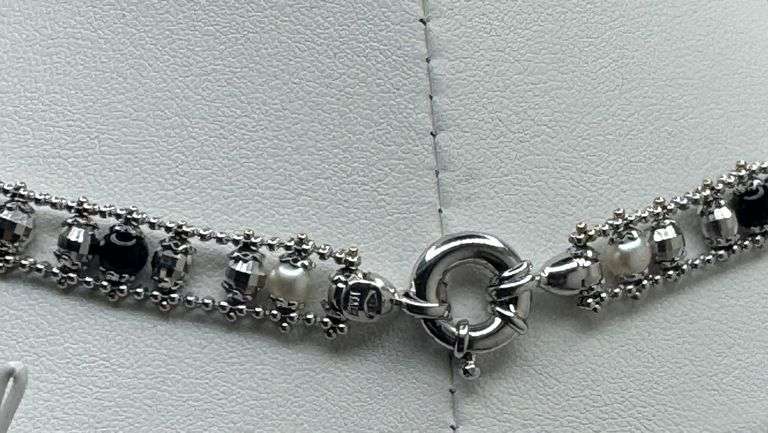 Elegant 14KT White Gold Pearl and Onyx Necklace.