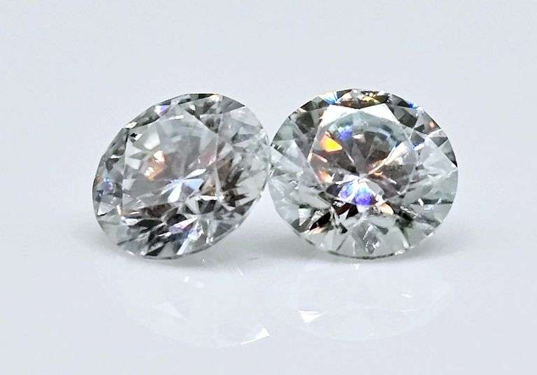 Dazzling 1.5 Cttw Matching Pair Sparkink White Lab Simulated Diamonds Solitaires